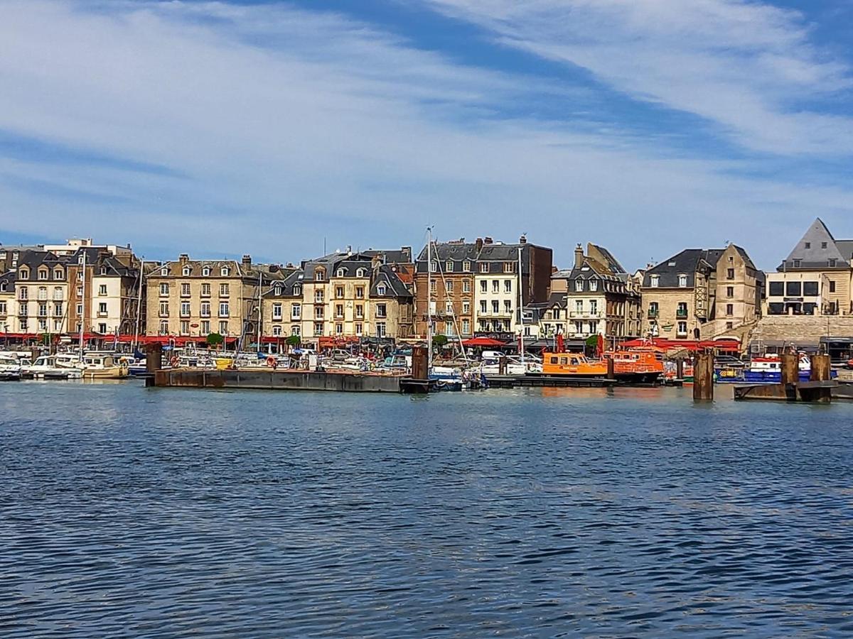 Sur Ile Du Pollet Apartment Dieppe Bagian luar foto