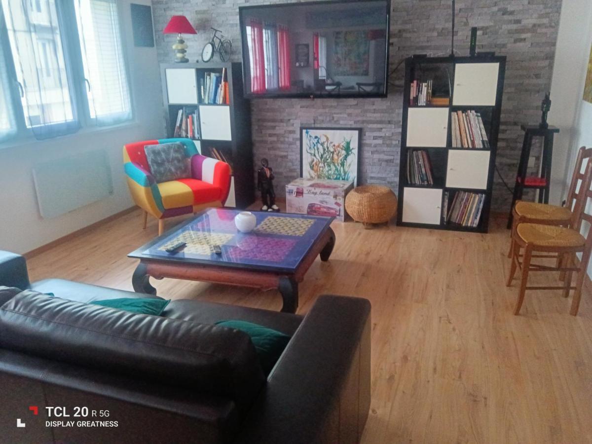 Sur Ile Du Pollet Apartment Dieppe Bagian luar foto